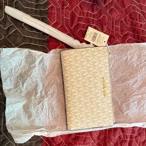 Michael Kors Beige and Gold Wallet